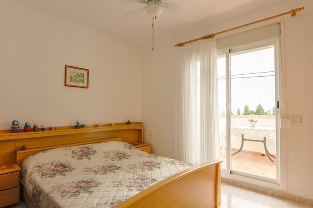 4 bedroom Villa for sale in Albir, Alfaz del Pi / L'Alfàs del Pi with garage - € 725,000 (Ref: 7463190)