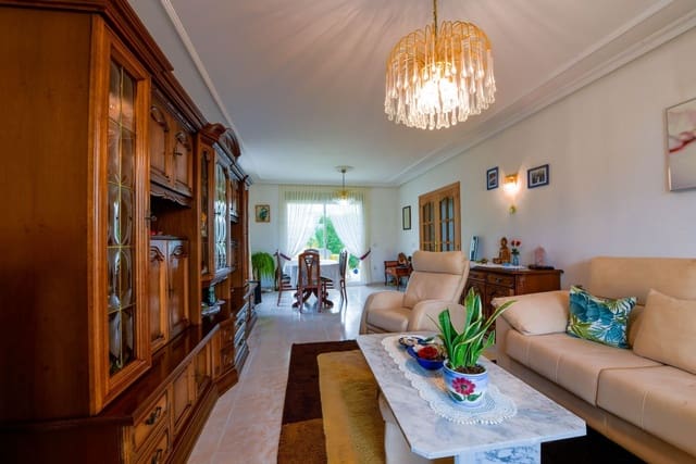 4 bedroom Villa for sale in Albir, Alfaz del Pi / L'Alfàs del Pi with garage - € 725,000 (Ref: 7463190)