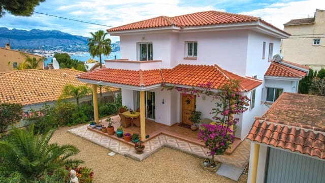 4 bedroom Villa for sale in Albir, Alfaz del Pi / L'Alfàs del Pi with garage - € 725,000 (Ref: 7463190)