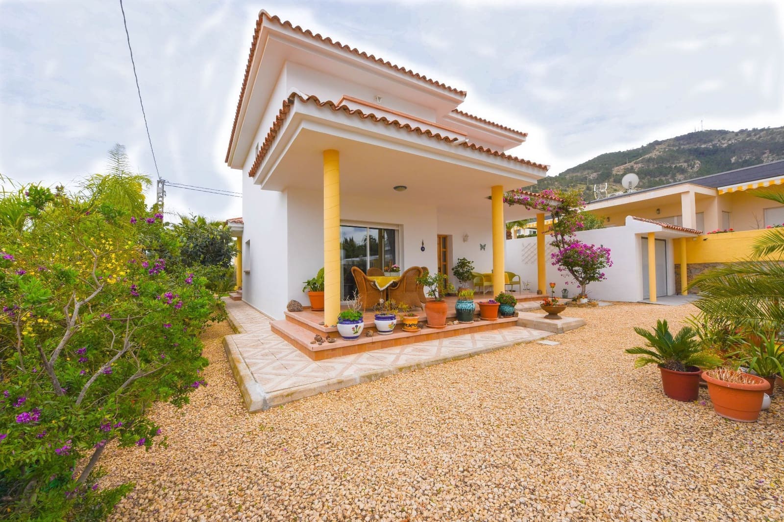 4 bedroom Villa for sale in Albir with garage - € 725,000 (Ref: 7463190)
