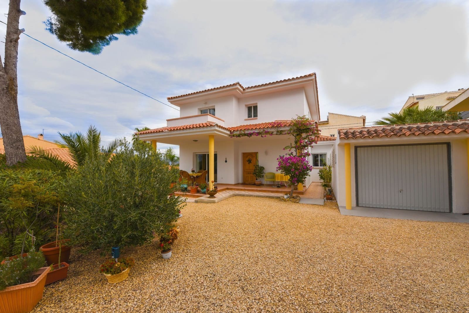 4 bedroom Villa for sale in Albir with garage - € 725,000 (Ref: 7463190)