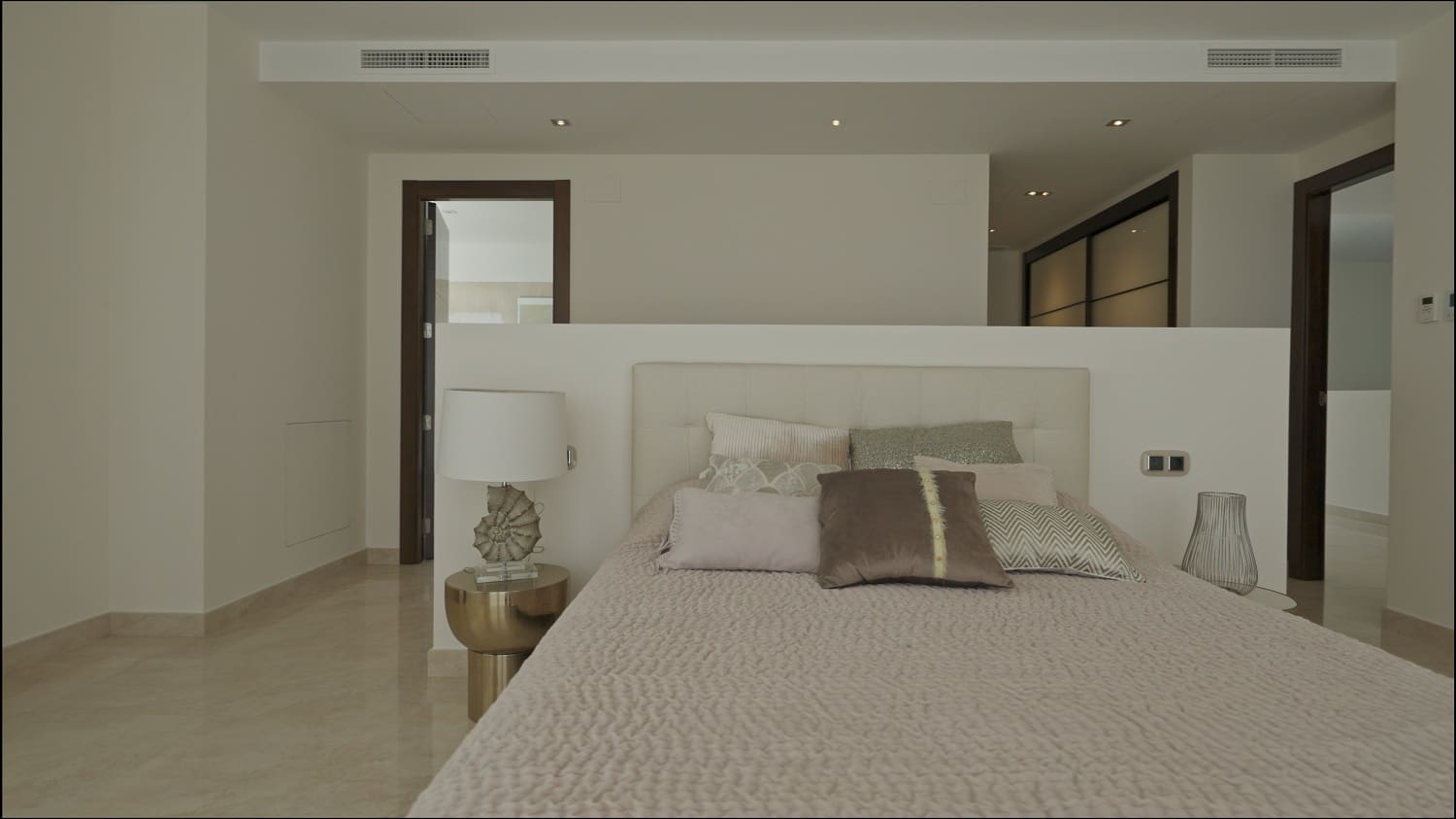 6 bedroom Villa for sale in Altea with pool garage - € 2,875,000 (Ref: 7701715)