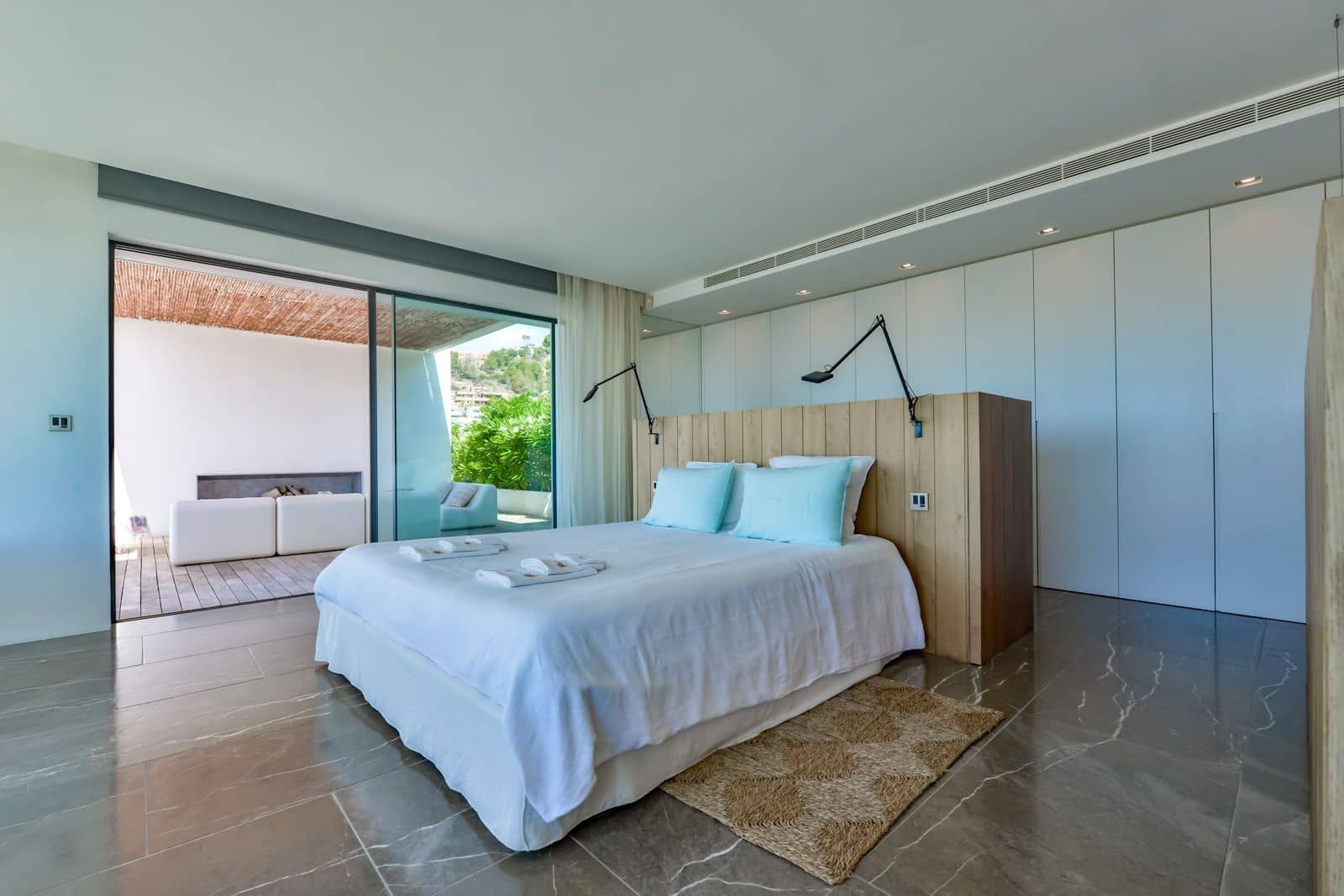 5 bedroom Villa for sale in Altea with pool garage - € 5,900,000 (Ref: 7736657)