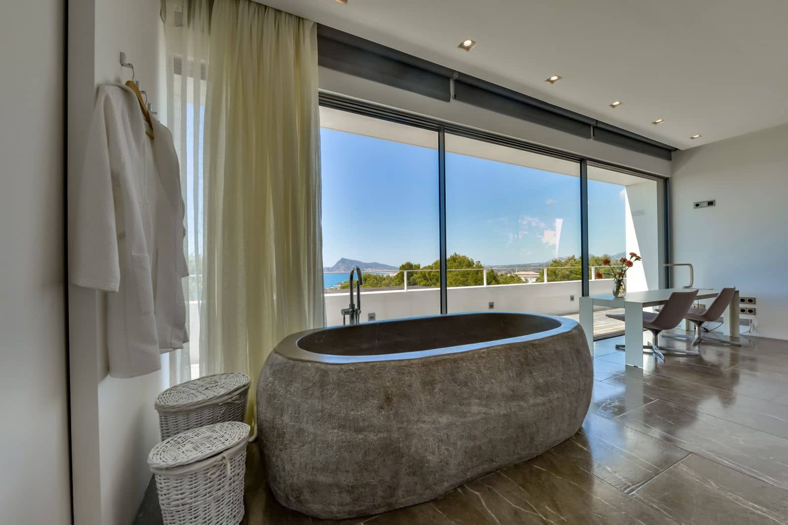 5 bedroom Villa for sale in Altea with pool garage - € 5,900,000 (Ref: 7736657)