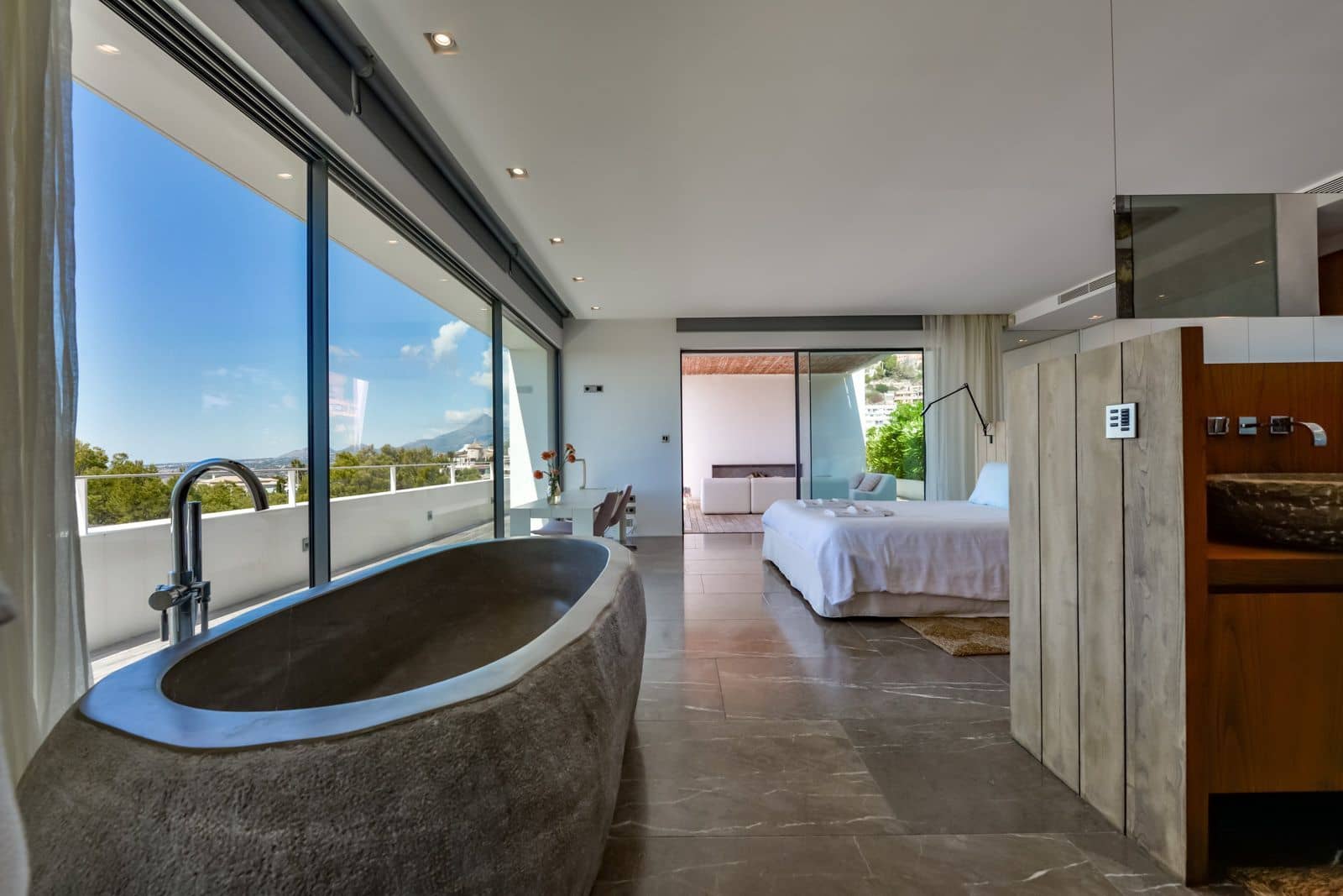 5 bedroom Villa for sale in Altea with pool garage - € 5,900,000 (Ref: 7736657)