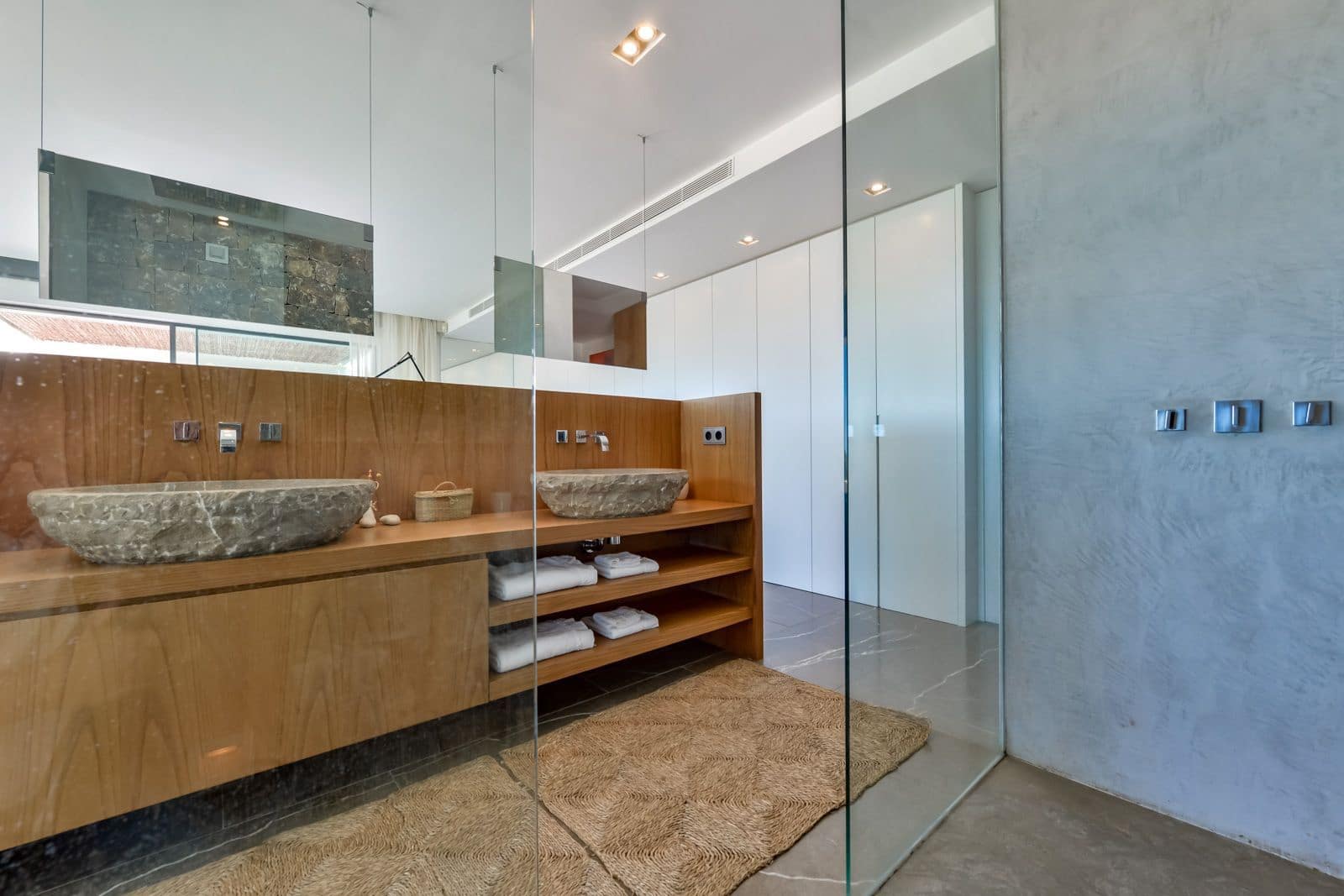 5 bedroom Villa for sale in Altea with pool garage - € 5,900,000 (Ref: 7736657)