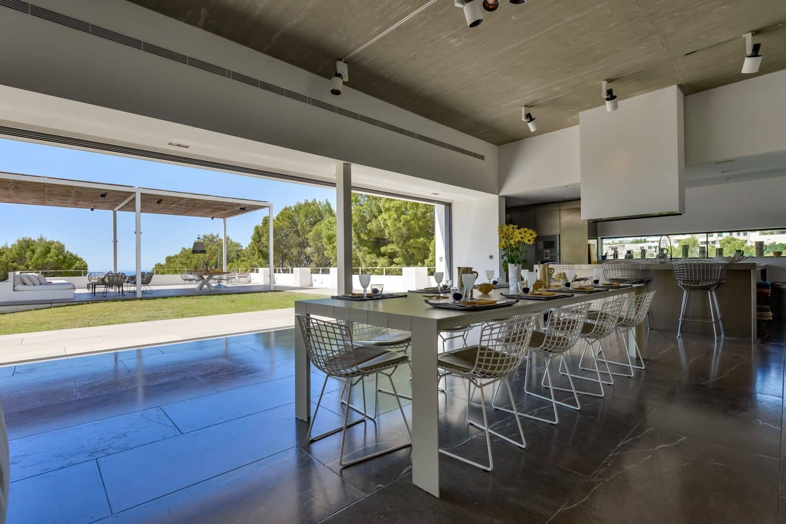 5 bedroom Villa for sale in Altea with pool garage - € 5,900,000 (Ref: 7736657)