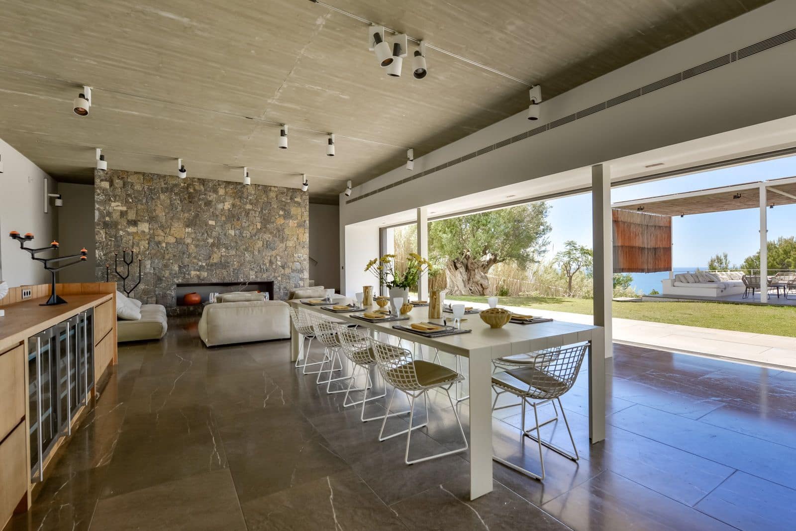 5 bedroom Villa for sale in Altea with pool garage - € 5,900,000 (Ref: 7736657)