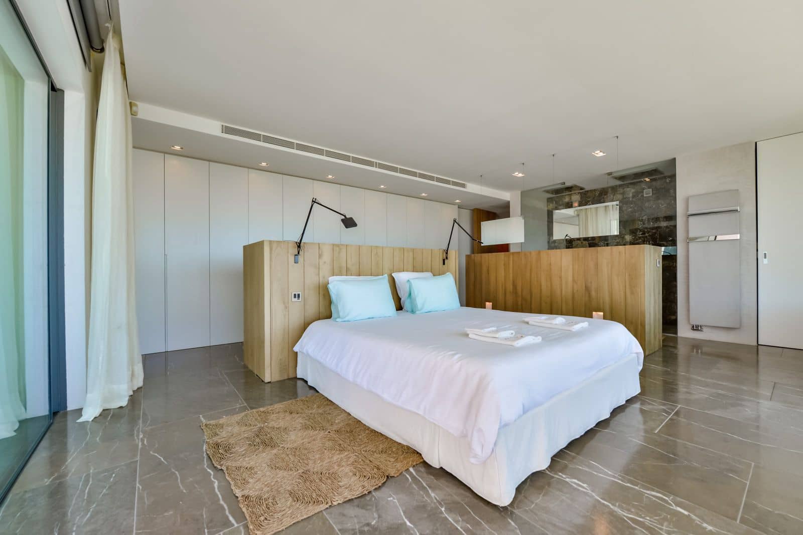 5 bedroom Villa for sale in Altea with pool garage - € 5,900,000 (Ref: 7736657)