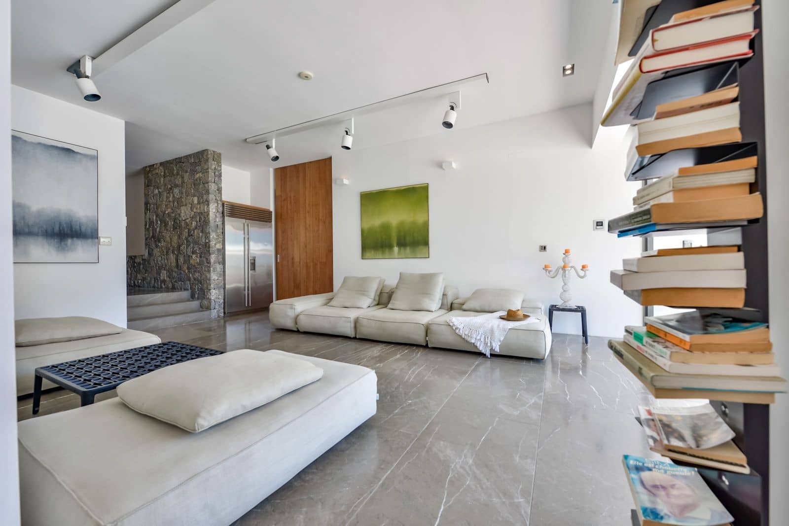 5 bedroom Villa for sale in Altea with pool garage - € 5,900,000 (Ref: 7736657)