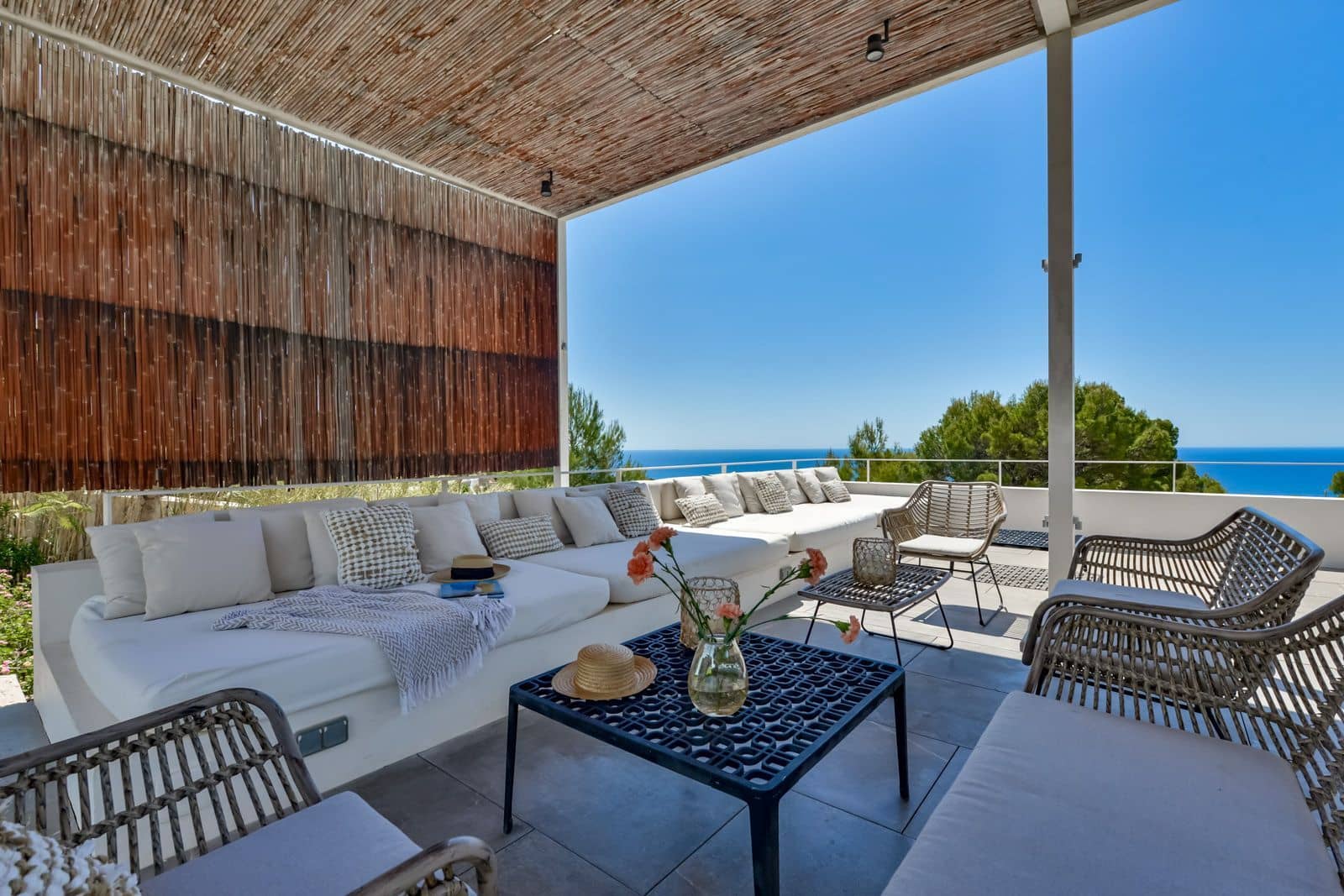 5 bedroom Villa for sale in Altea with pool garage - € 5,900,000 (Ref: 7736657)