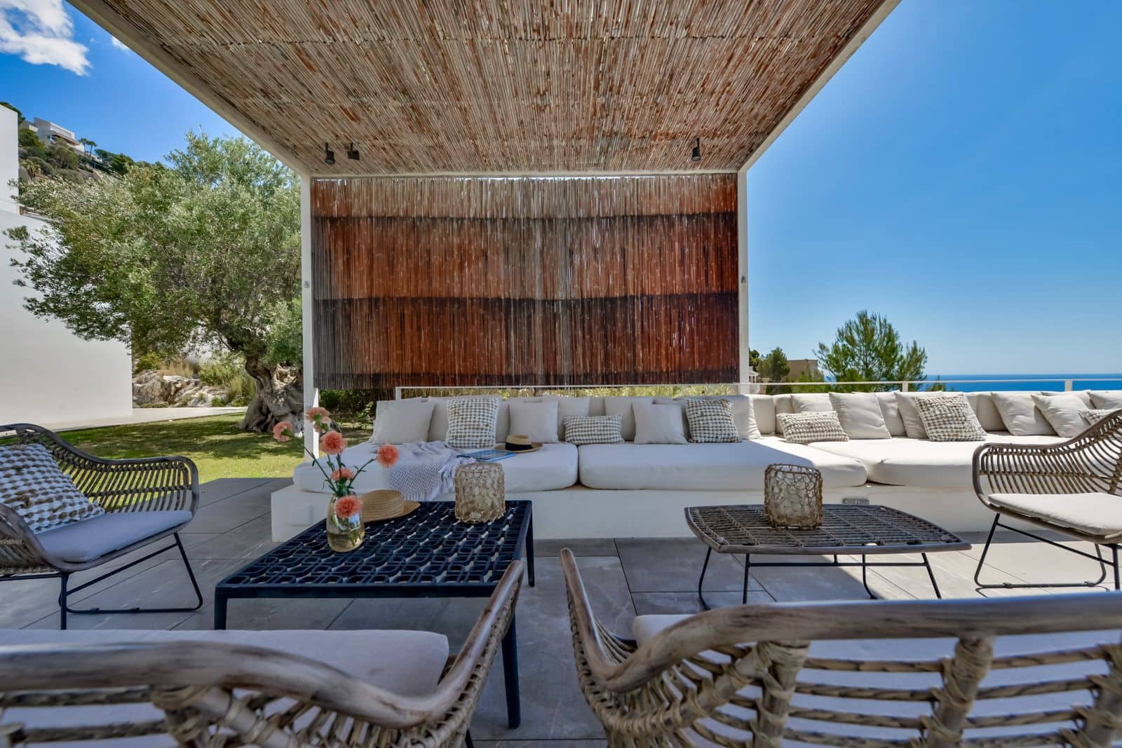 5 bedroom Villa for sale in Altea with pool garage - € 5,900,000 (Ref: 7736657)