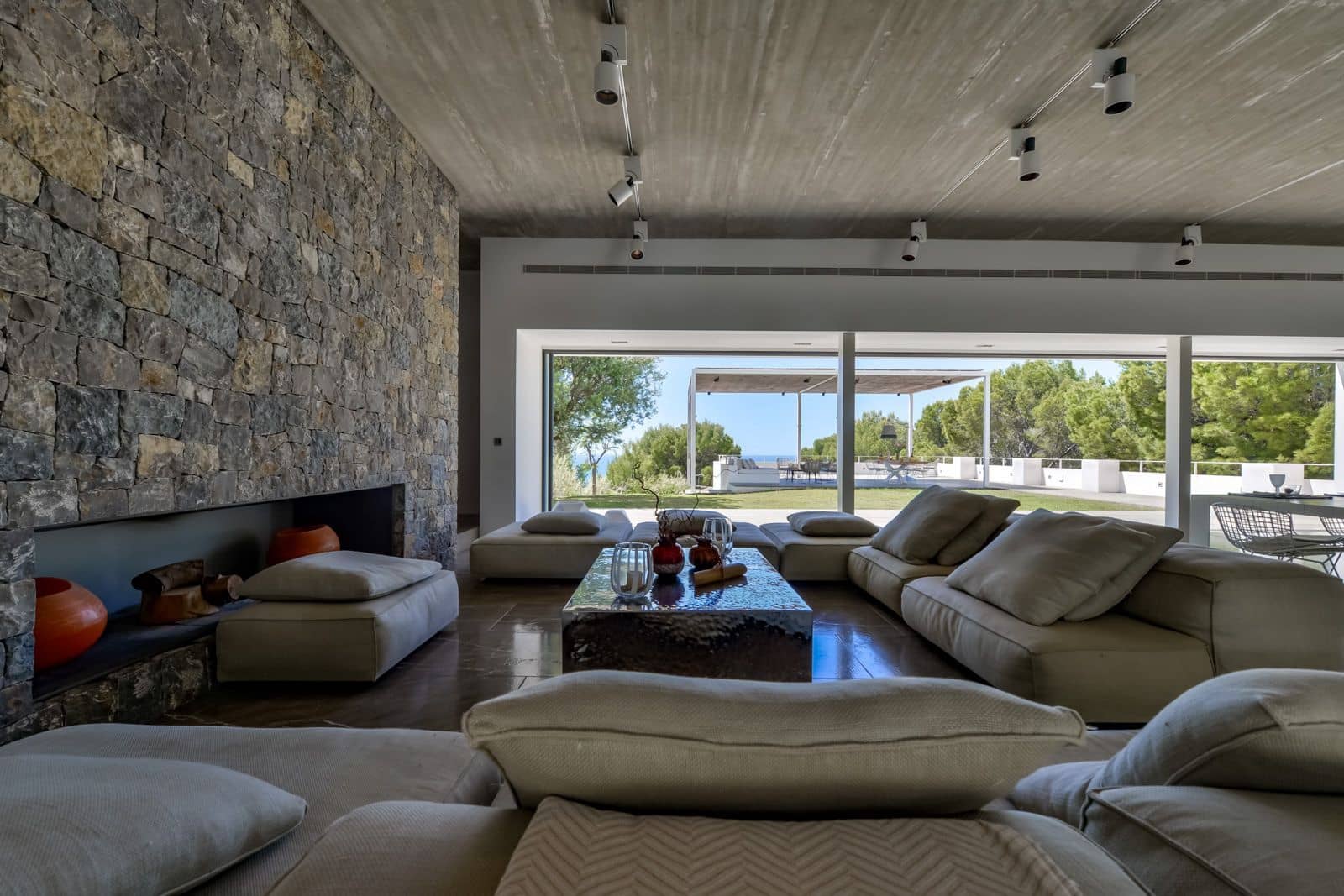 5 bedroom Villa for sale in Altea with pool garage - € 5,900,000 (Ref: 7736657)