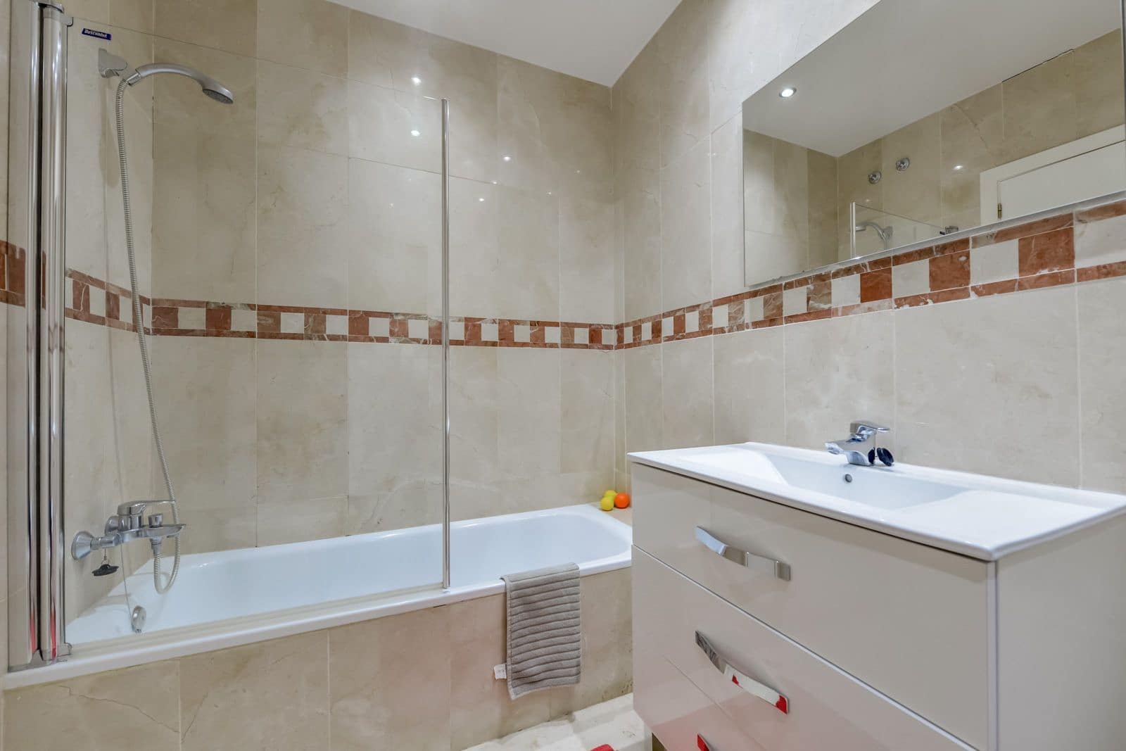 2 sypialnia Apartament na sprzedaż w Altea z basenem garażem - 525 000 € (Ref: 7817847)