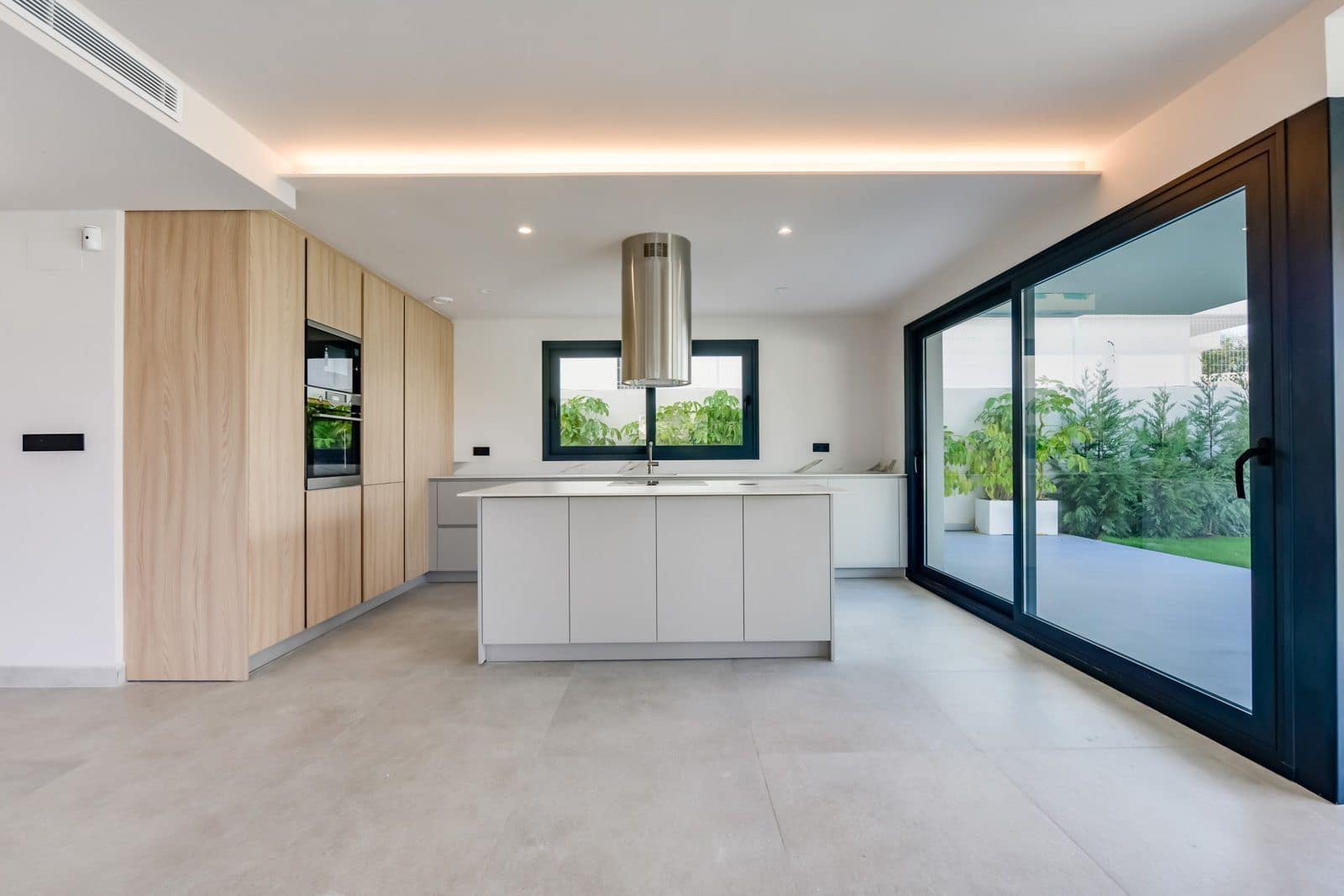 4 soveværelse Villa til salg i Albir med swimmingpool garage - € 1.250.000 (Ref: 7883007)