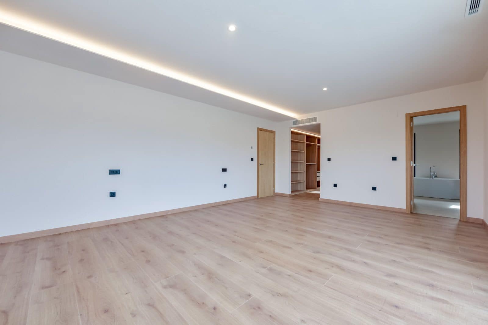 4 soveværelse Villa til salg i Albir med swimmingpool garage - € 1.250.000 (Ref: 7883007)