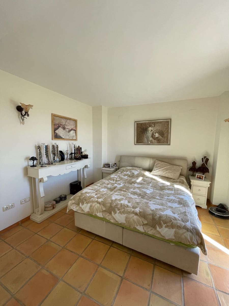 Chalet de 4 habitaciones en Finestrat en venta con piscina garaje - 649.000 € (Ref: 7954141)