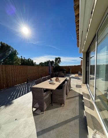 Chalet de 4 habitaciones en Finestrat en venta con piscina garaje - 649.000 € (Ref: 7954141)