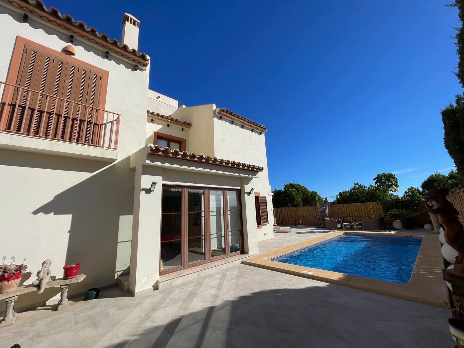 Chalet de 4 habitaciones en Finestrat en venta con piscina garaje - 649.000 € (Ref: 7954141)