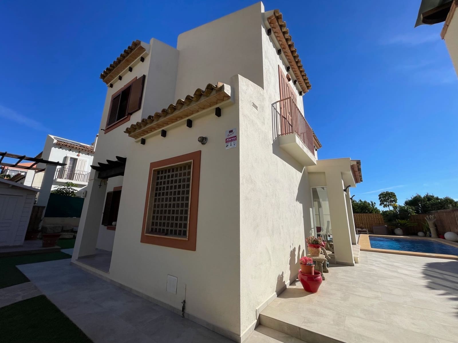 Chalet de 4 habitaciones en Finestrat en venta con piscina garaje - 649.000 € (Ref: 7954141)