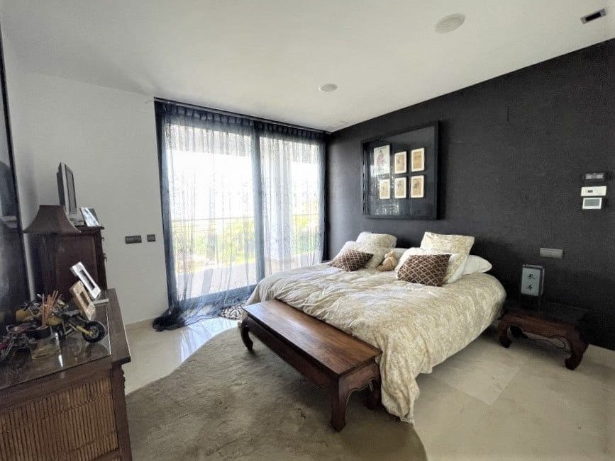 5 bedroom Villa for sale in Altea with pool garage - € 1,800,000 (Ref: 8113801)