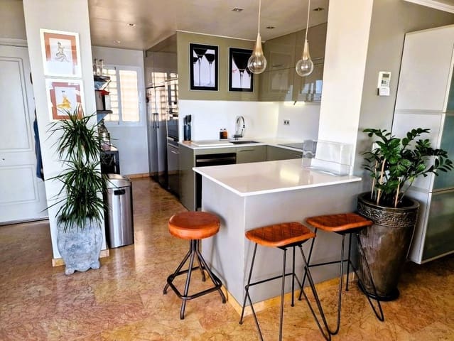 3 soveværelse Lejlighed til salg i Altea med garage - € 425.000 (Ref: 8129083)