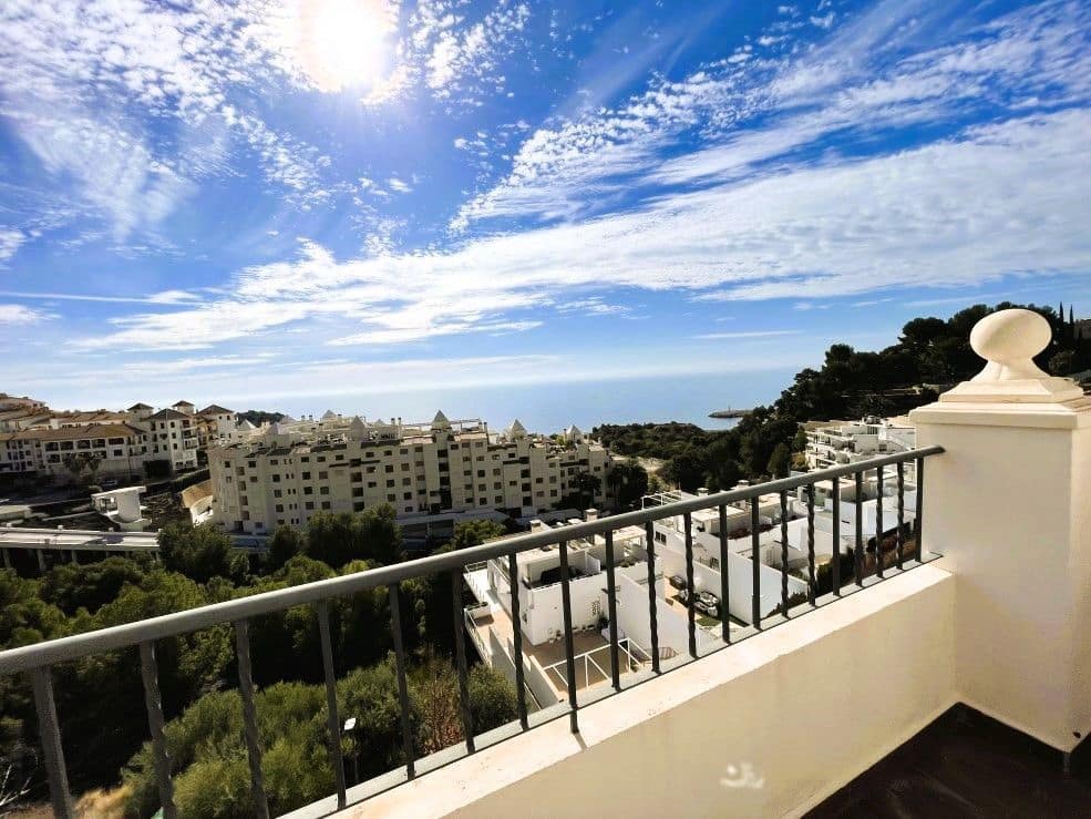 3 bedroom Apartment for sale in Altea with garage - € 425,000 (Ref: 8129083)