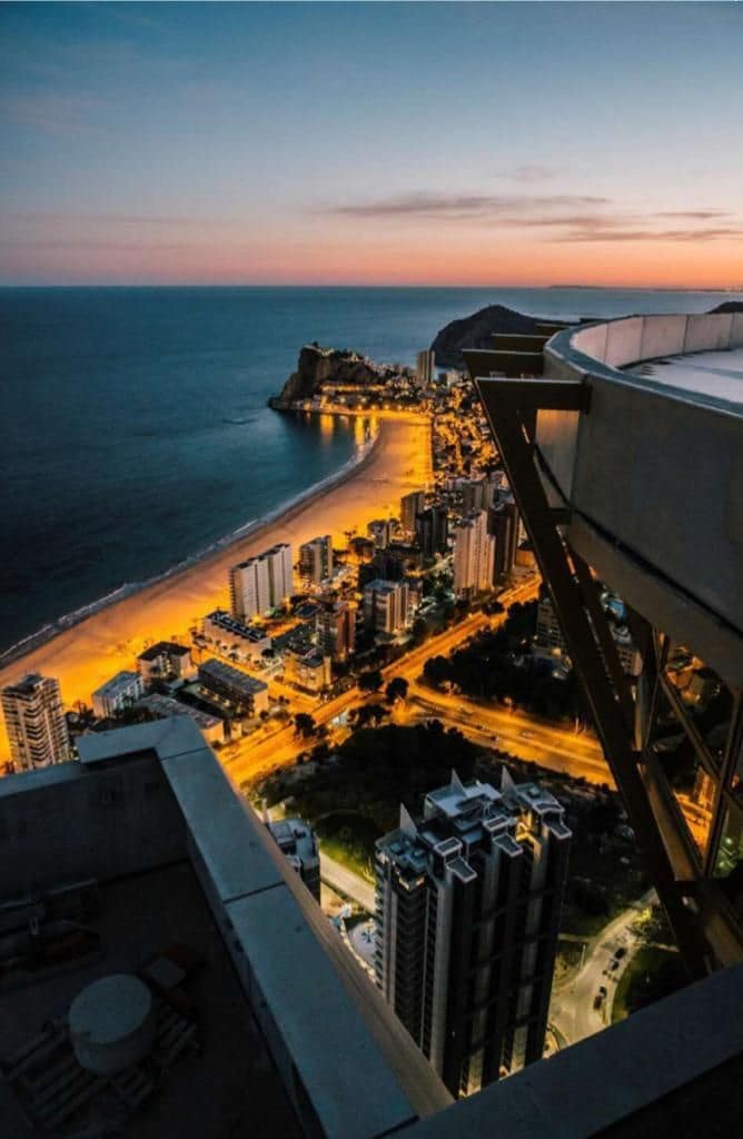 3 chambre Appartement à vendre à Benidorm avec piscine garage - 995 000 € (Ref: 8372497)