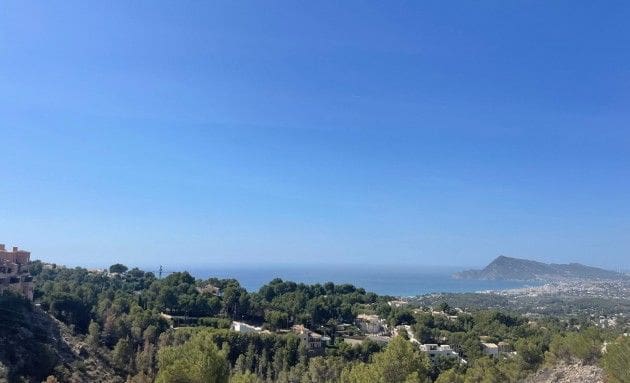 3 bedroom Villa for sale in Altea with pool garage - € 1,290,000 (Ref: 8454351)