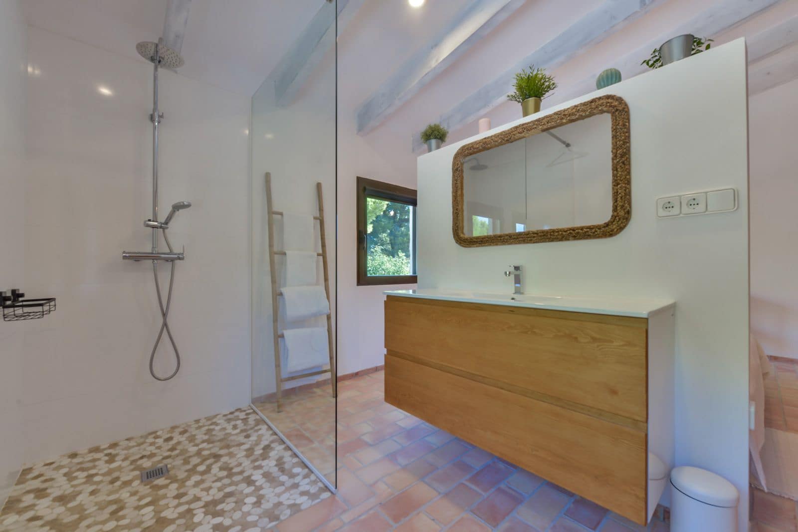 5 bedroom Villa for sale in Altea with pool garage - € 1,890,000 (Ref: 8576226)