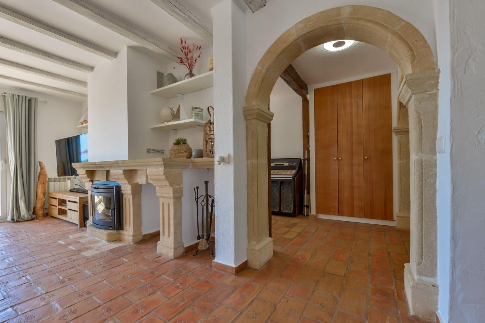 5 bedroom Villa for sale in Altea with pool garage - € 1,890,000 (Ref: 8576226)