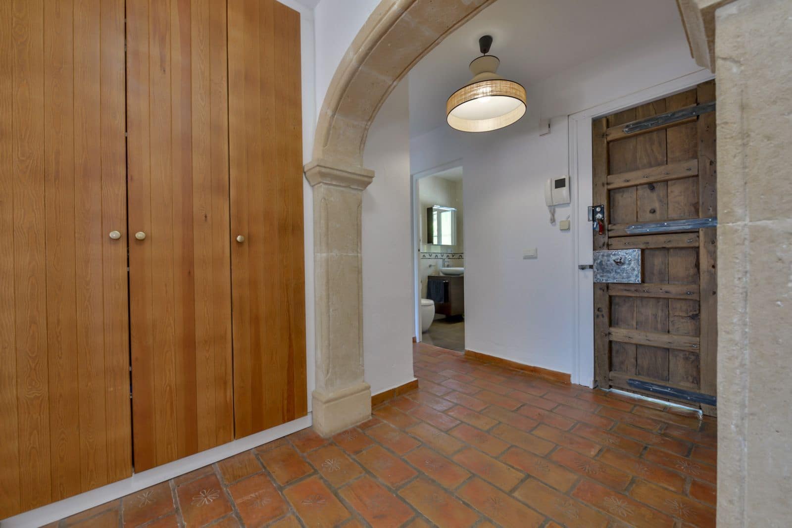 5 bedroom Villa for sale in Altea with pool garage - € 1,890,000 (Ref: 8576226)