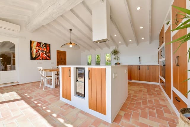 Chalet de 5 habitaciones en Altea en venta con piscina garaje - 1.890.000 € (Ref: 8576226)