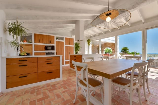 Chalet de 5 habitaciones en Altea en venta con piscina garaje - 1.890.000 € (Ref: 8576226)