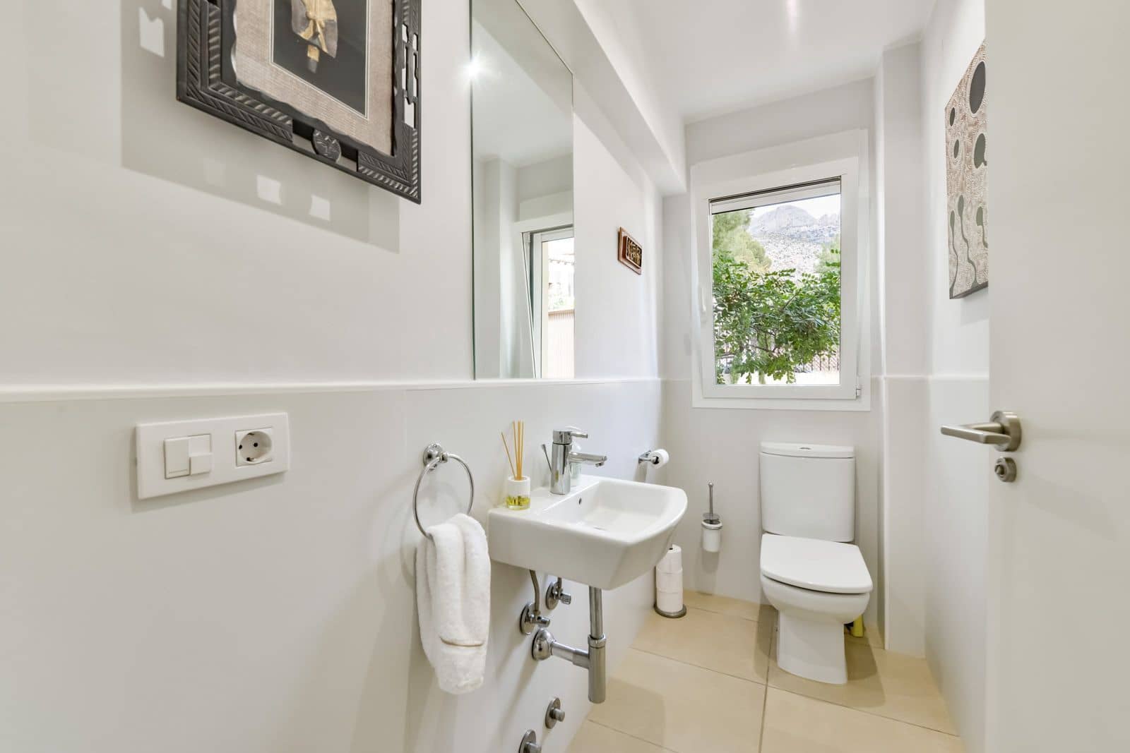 3 bedroom Villa for sale in Altea with pool - € 750,000 (Ref: 8590319)