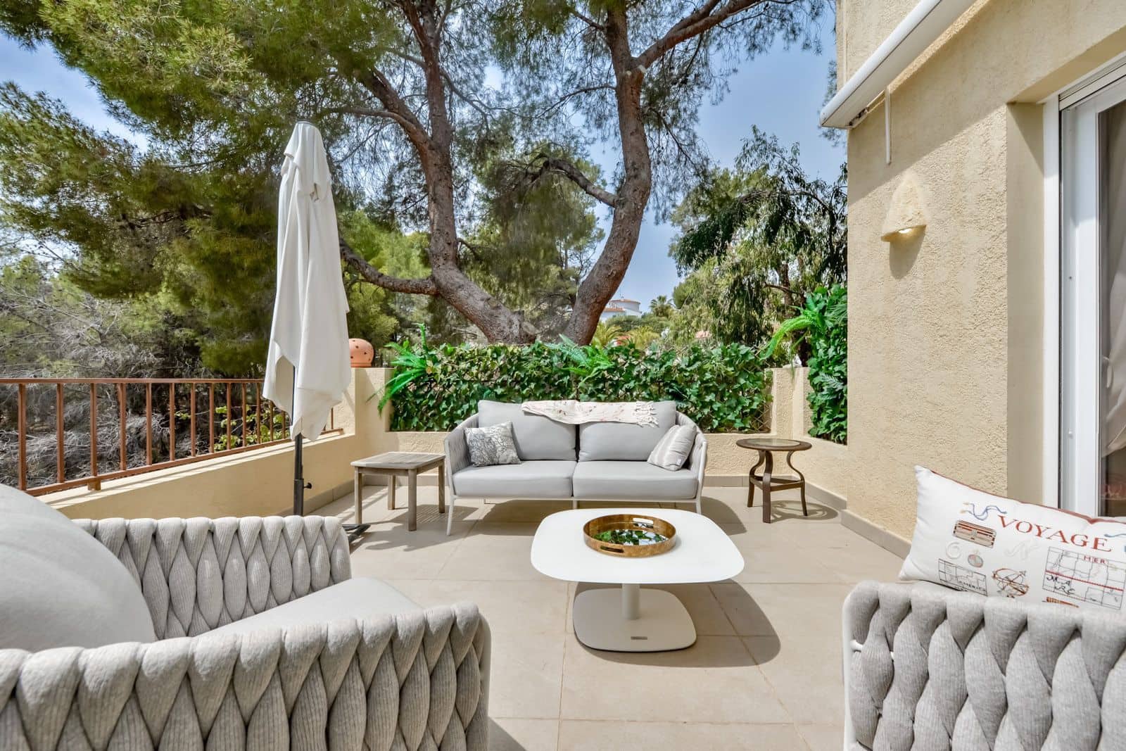 3 bedroom Villa for sale in Altea with pool - € 750,000 (Ref: 8590319)