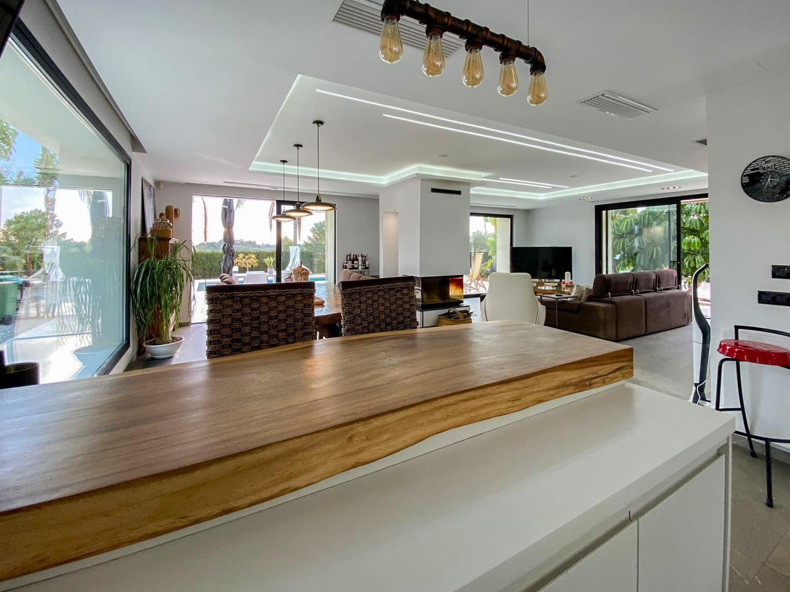 3 bedroom Villa for sale in Polop with pool garage - € 845,000 (Ref: 8603321)