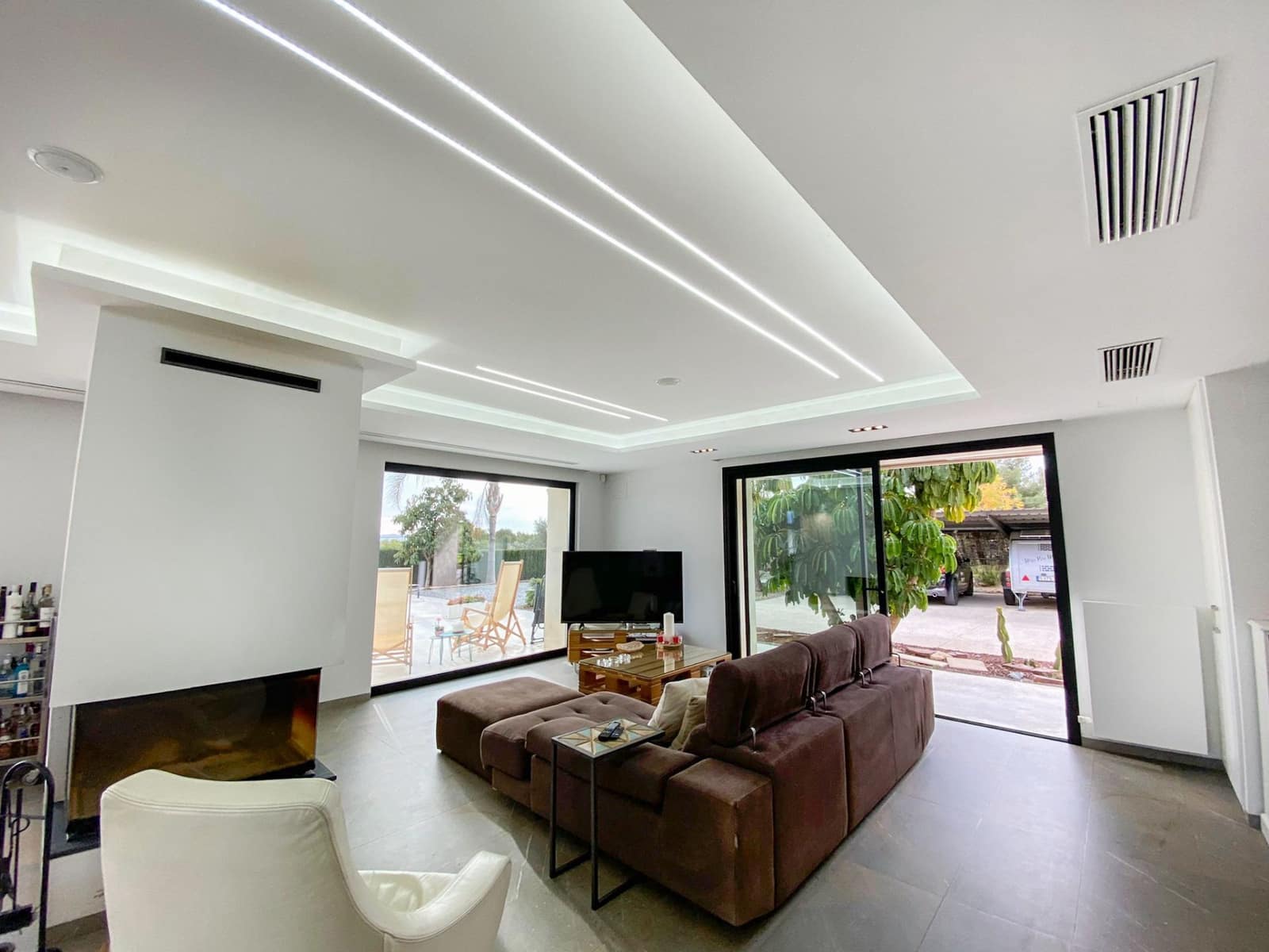 3 bedroom Villa for sale in Polop with pool garage - € 845,000 (Ref: 8603321)