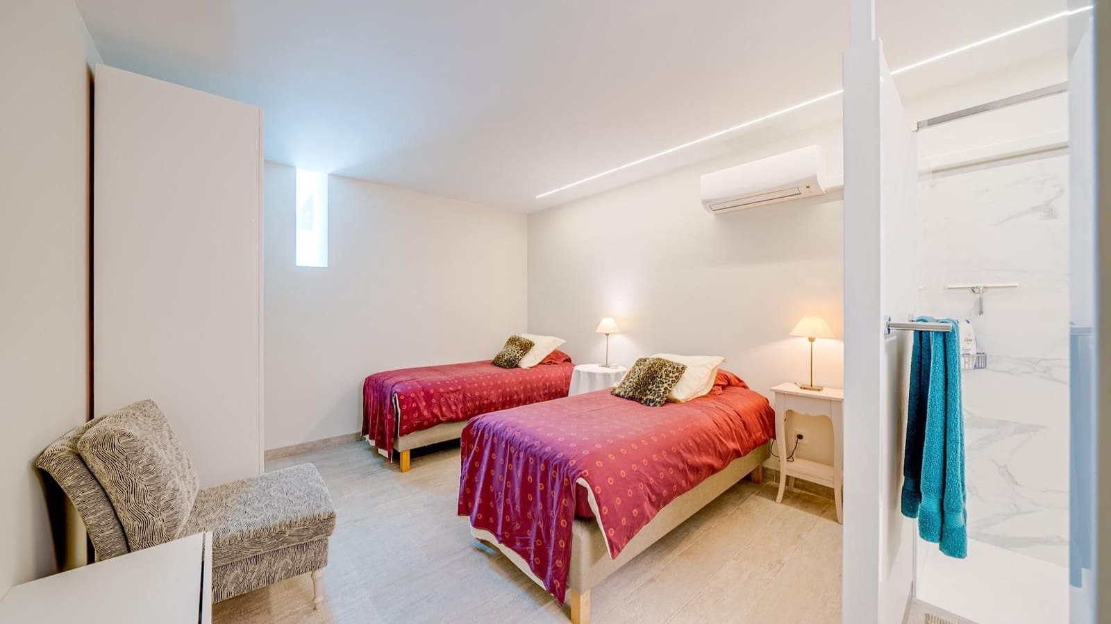 5 bedroom Villa for sale in Finestrat with pool garage - € 1,090,000 (Ref: 8677548)