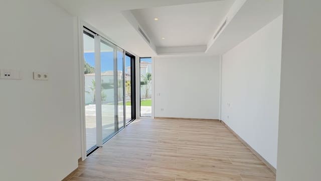 Chalet de 4 habitaciones en Benissa en venta con piscina garaje - 2.260.000 € (Ref: 8892169)