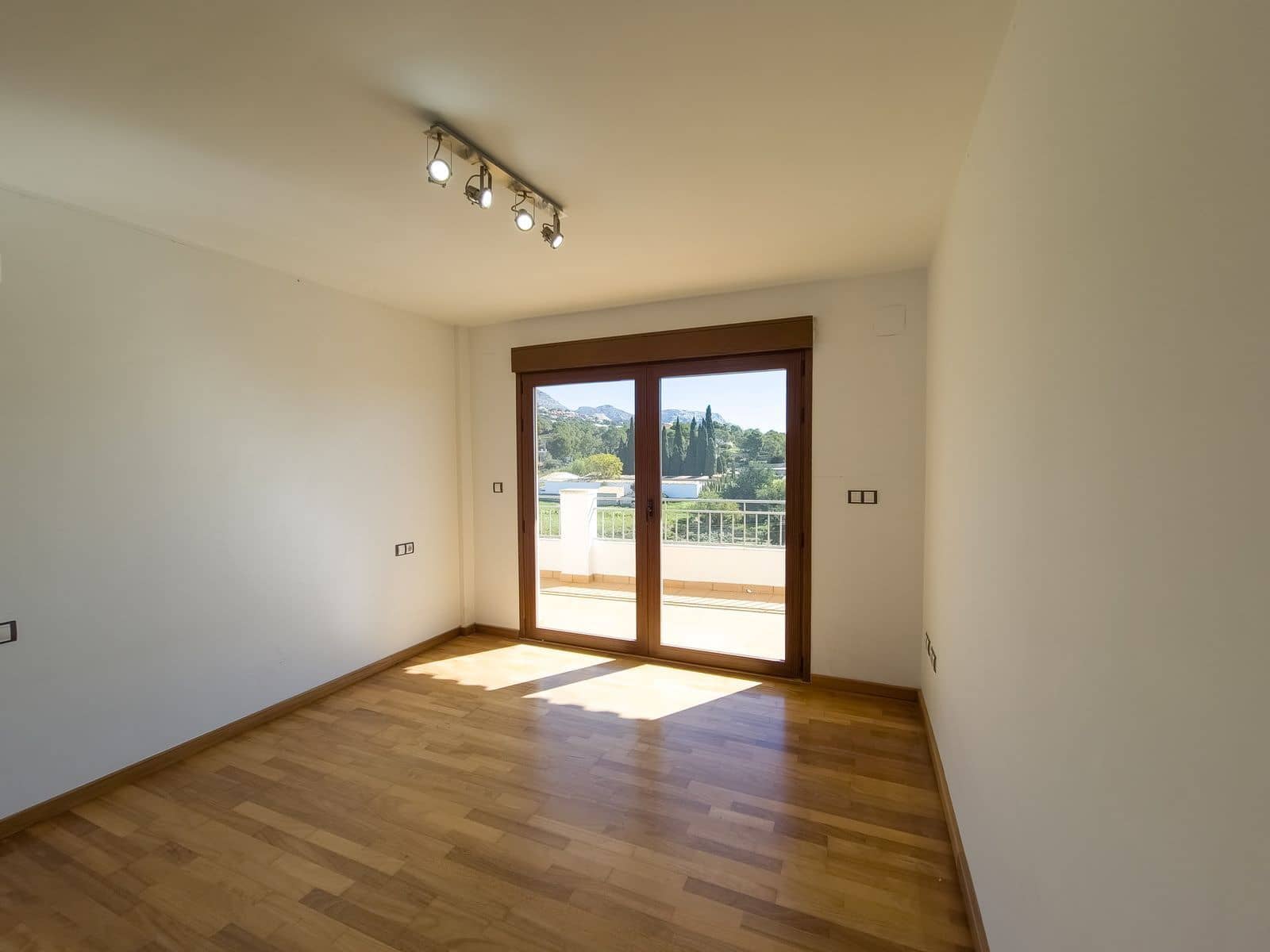 3 bedroom Apartment for sale in Altea - € 589,000 (Ref: 8912693)