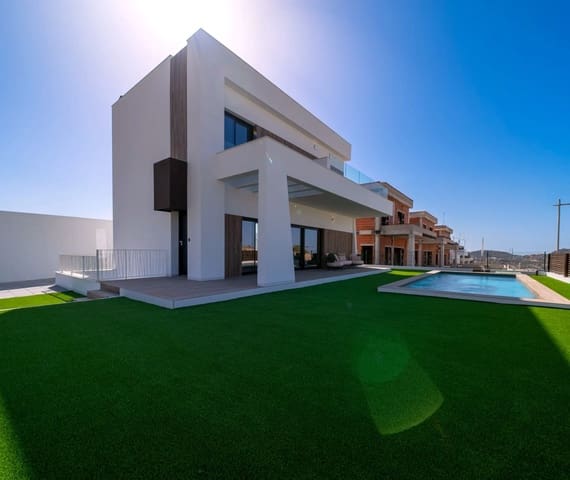 3 bedroom Villa for sale in Finestrat with pool - € 608,000 (Ref: 8954059)