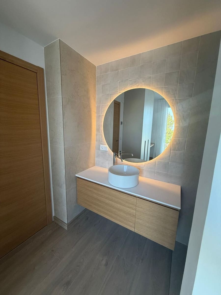 3 bedroom Villa for sale in Altea with pool garage - € 1,650,000 (Ref: 8971895)