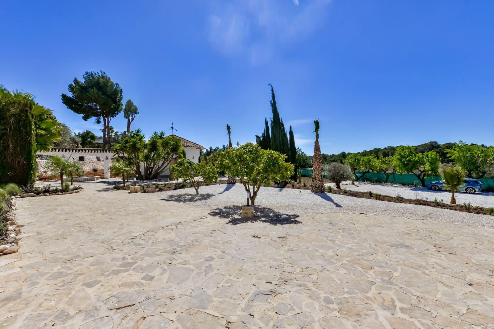 5 bedroom Villa for sale in Altea with garage - € 1,495,000 (Ref: 9006758)