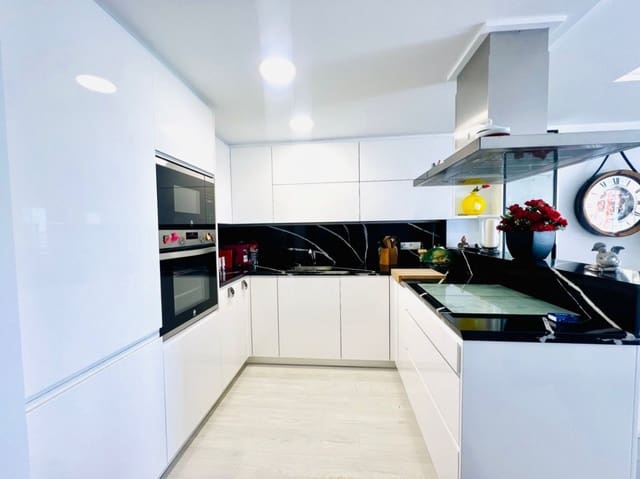 2 soveværelse Lejlighed til salg i Altea - € 380.000 (Ref: 9077758)