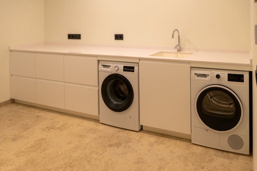 4 bedroom Villa for sale in Calpe / Calp with pool garage - € 1,370,000 (Ref: 9132108)