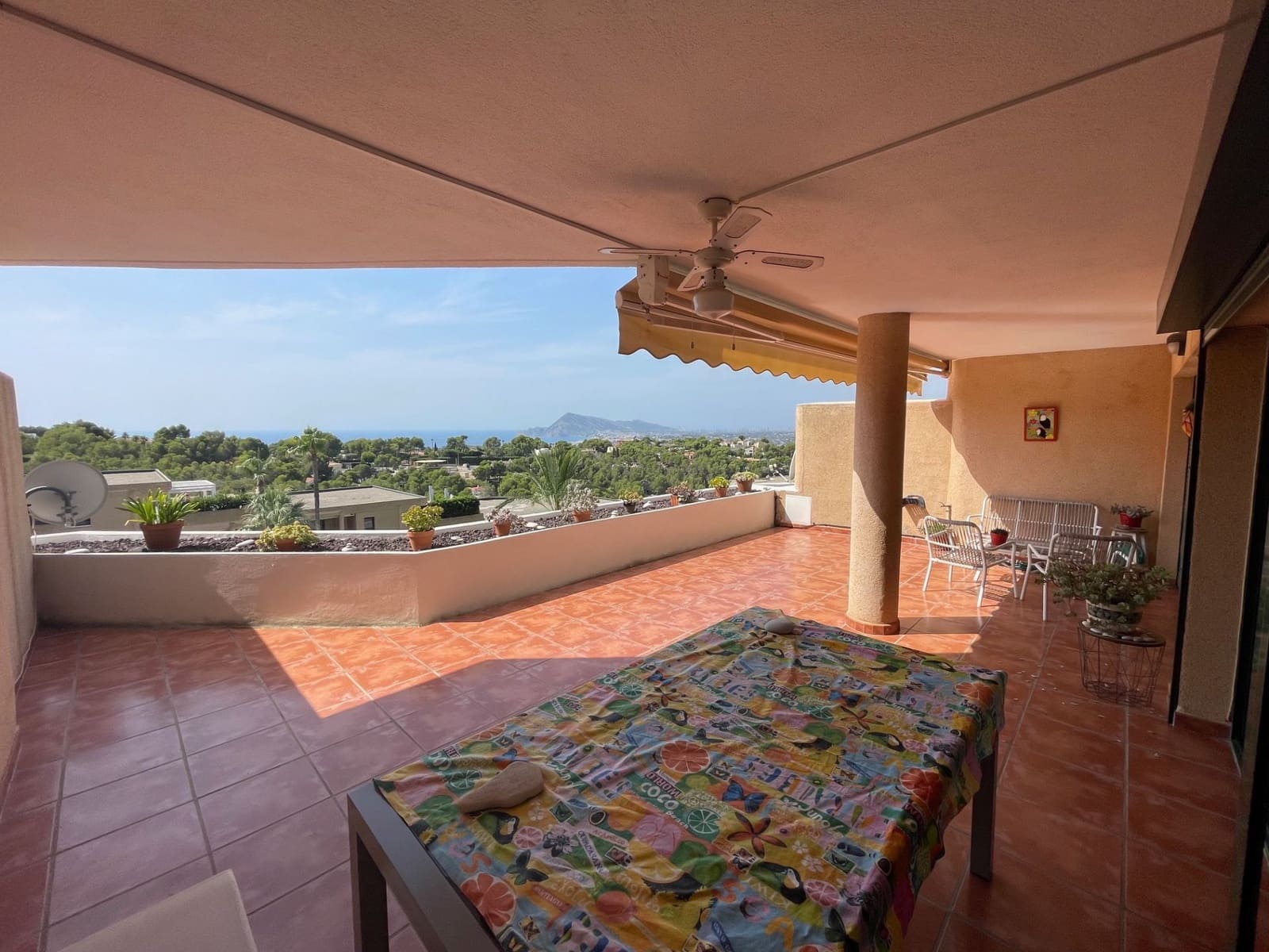2 bedroom Apartment for sale in Altea with pool garage - € 375,000 (Ref: 9169323)