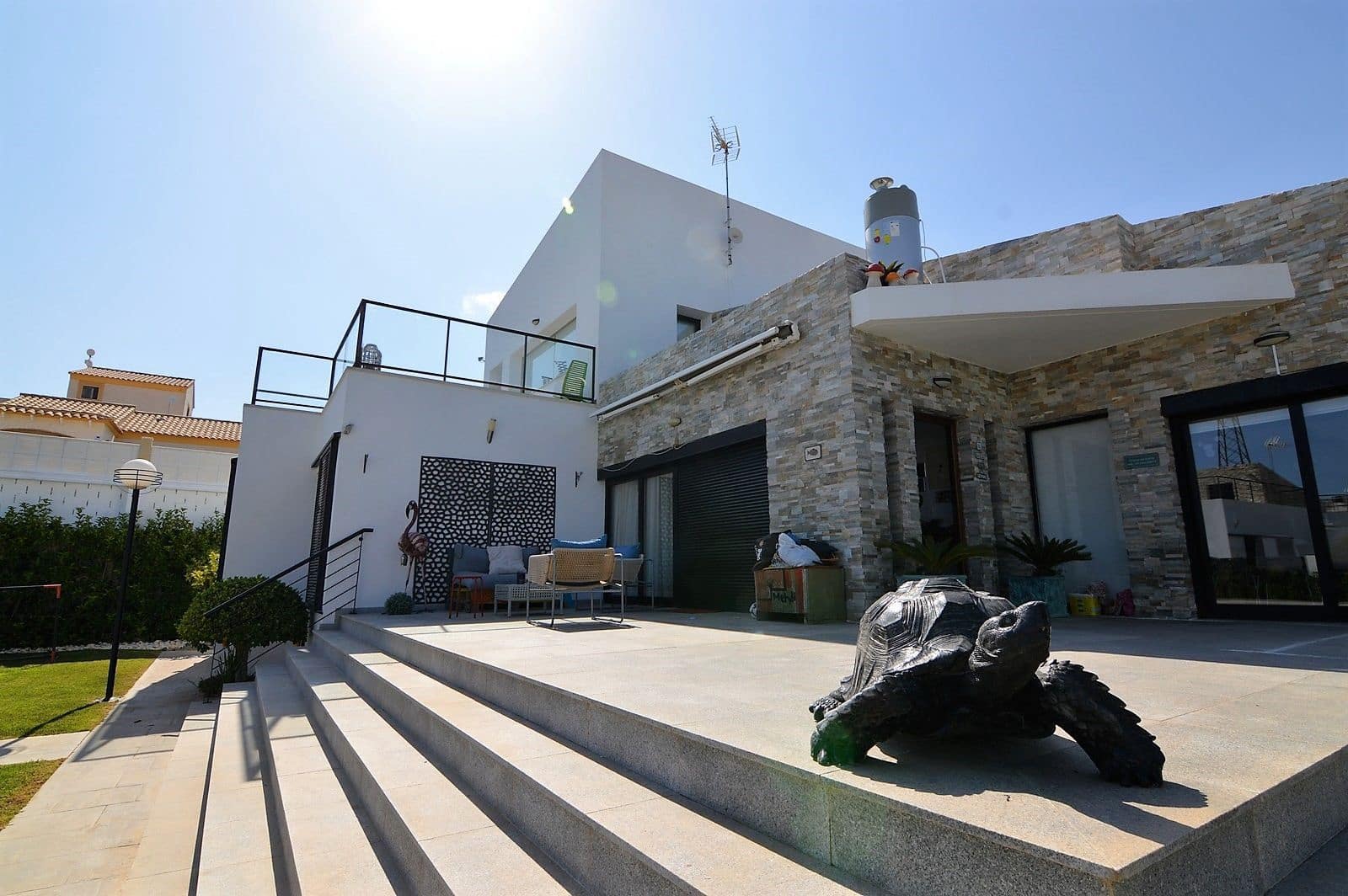 4 soveværelse Villa til salg i Polop med swimmingpool garage - € 895.000 (Ref: 9290990)