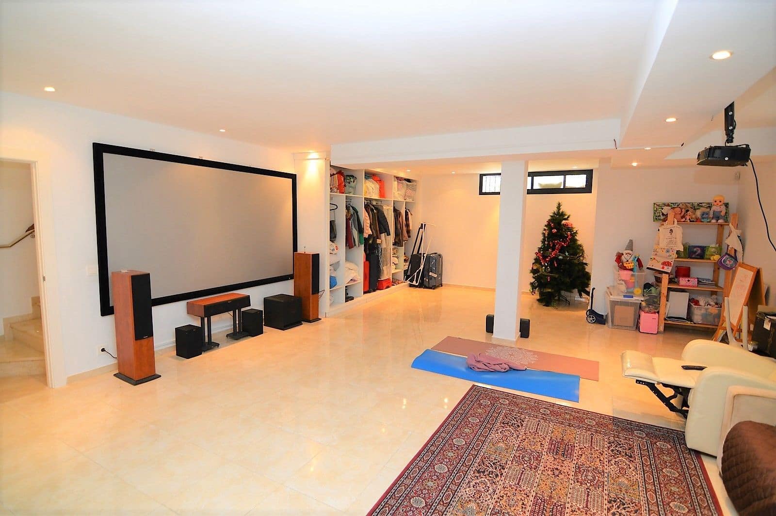 4 soveværelse Villa til salg i Polop med swimmingpool garage - € 895.000 (Ref: 9290990)