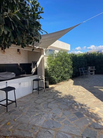 Chalet de 6 habitaciones en Alfaz del Pi / L'Alfàs del Pi en venta con piscina garaje - 1.100.000 € (Ref: 9366954)